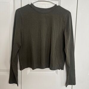 Classic fit long sleeve